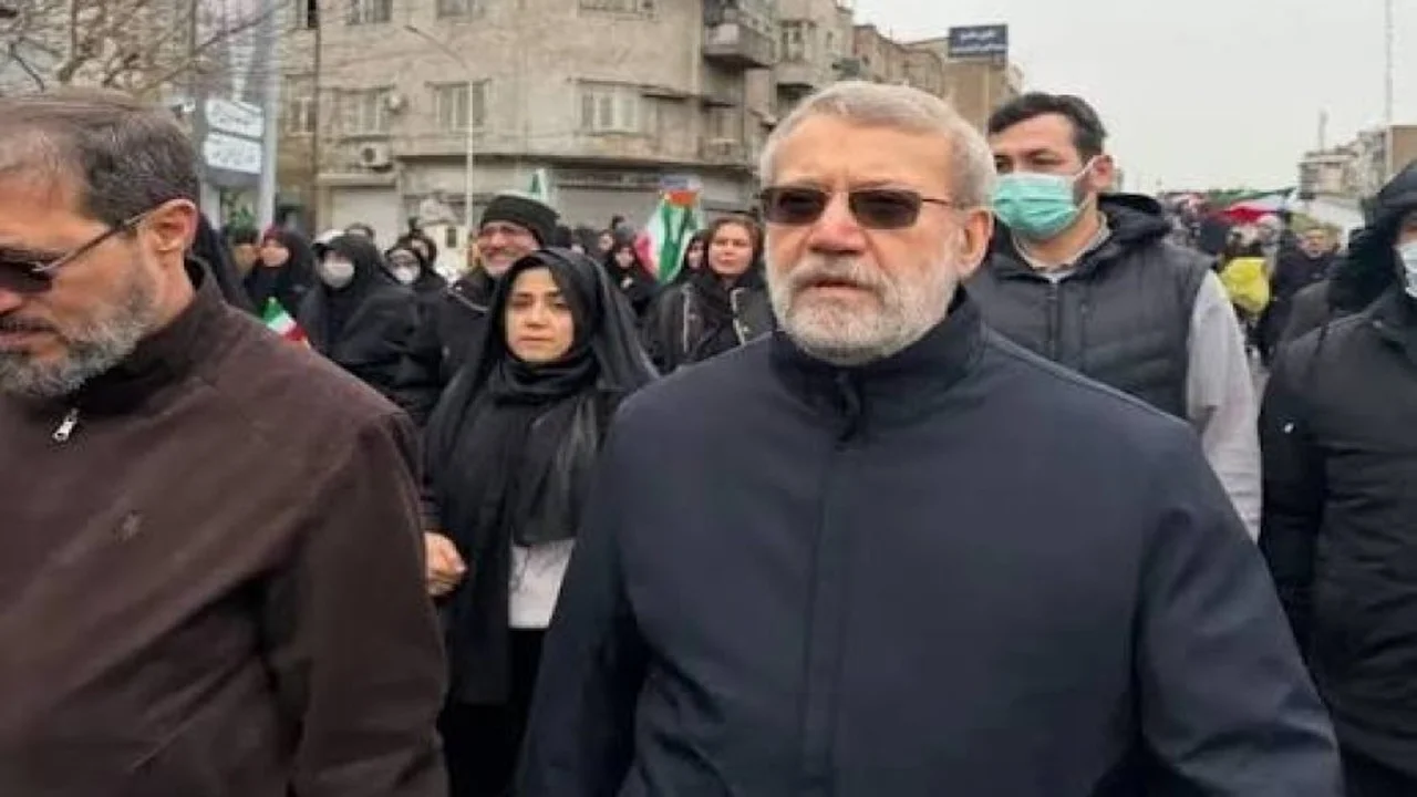 علي لاريجاني يهاجم صمت الدول الإسلامية إزاء العدوان الأمريكي المستمر على المنطقة